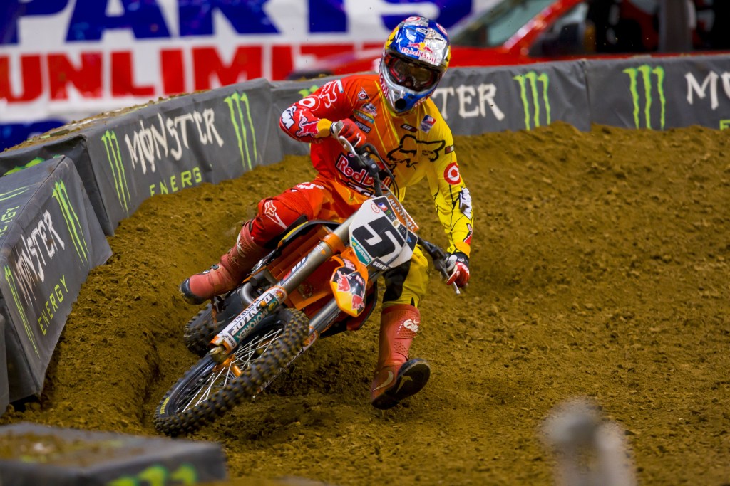 Read on for a discount for Supercross in Phoenix, and the chance to enter a giveaway!