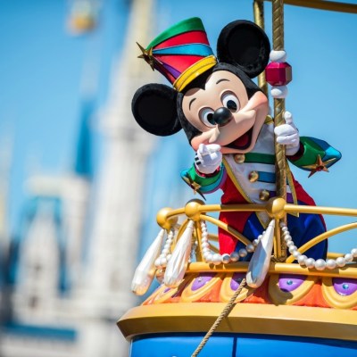 Disneyland vs Disney World: Which is Better?