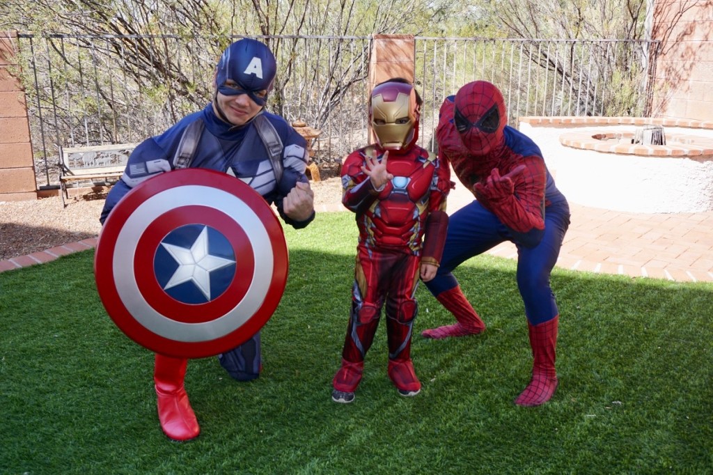 One of the simple tips for planning a kid's birthday party? Decide on entertainment.