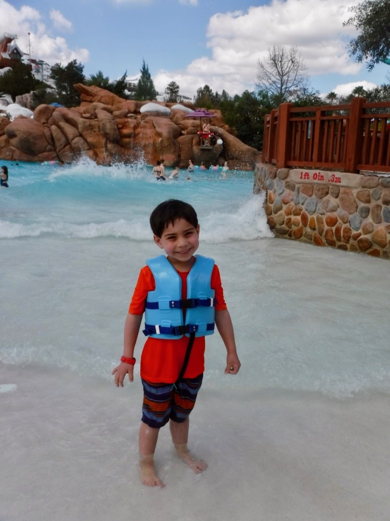 Spending the day at the waterpark with kids is fun, but you'll want to make sure you bring items with you, like towels and sunscreen.