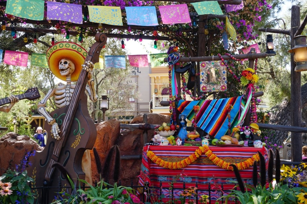 Take time to remember loved ones in El Zocalo Park and Die de los Muertos.