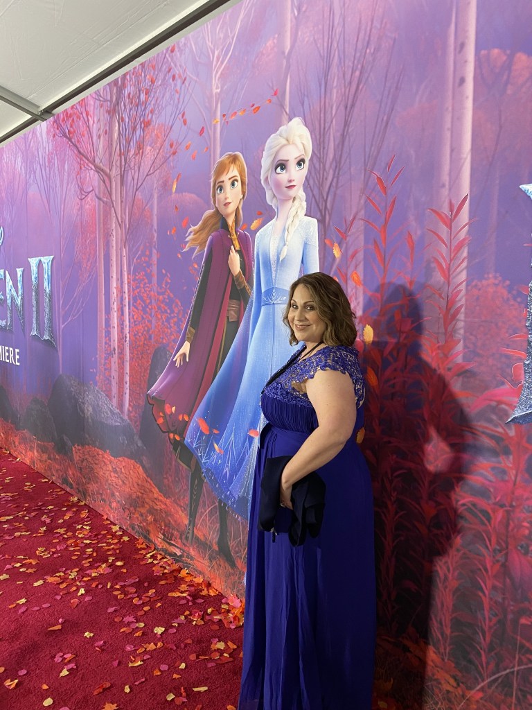 My Frozen 2 Red Carpet Experience - I said yes to the dress!