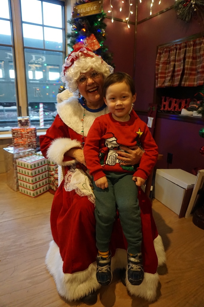 You and/or your kids can also have their photos taken with Mrs. Claus! Photo by Briana Chua.