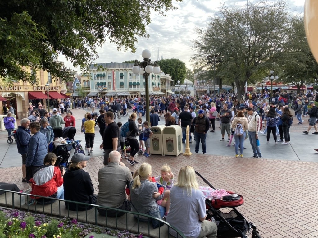 After guests enter the park, they get their phones ready to try to obtain a virtual boarding pass once the park officially opens for the day.