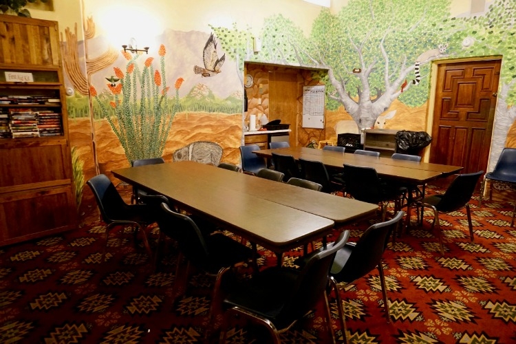 Another reason why the Tanque Verde Ranch is one of the best dude ranches for young kids? Kids have their own dining room! 